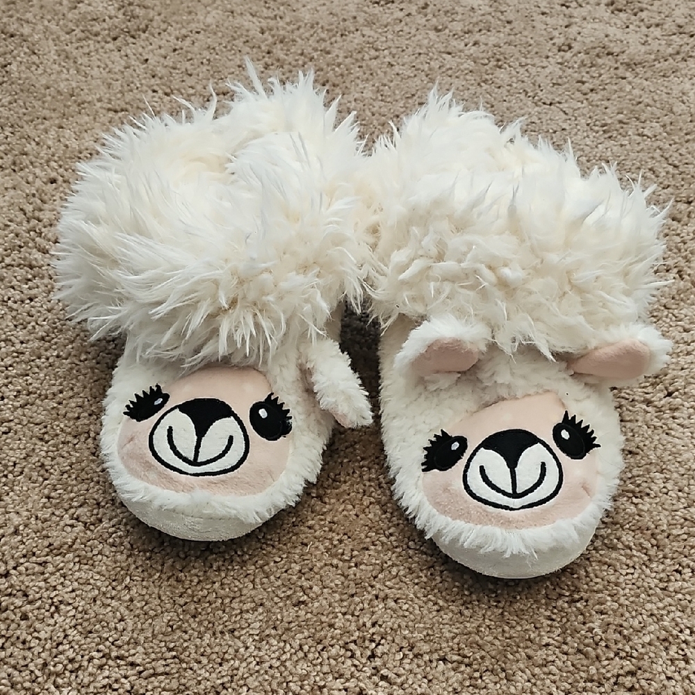 Cream Plush Polar Bear Slippers (Lamb)